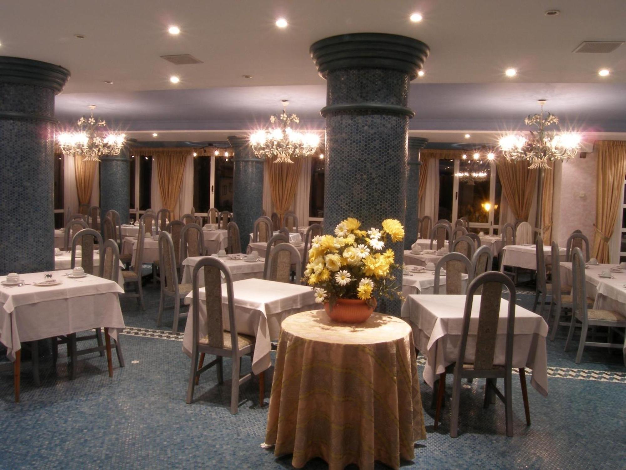 Hotel Torre Cristina Noja Ngoại thất bức ảnh