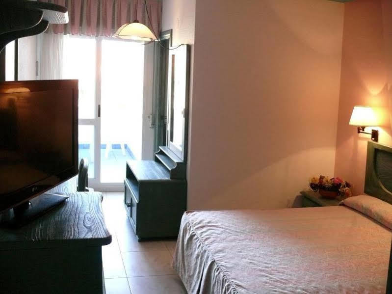 Hotel Torre Cristina Noja Ngoại thất bức ảnh